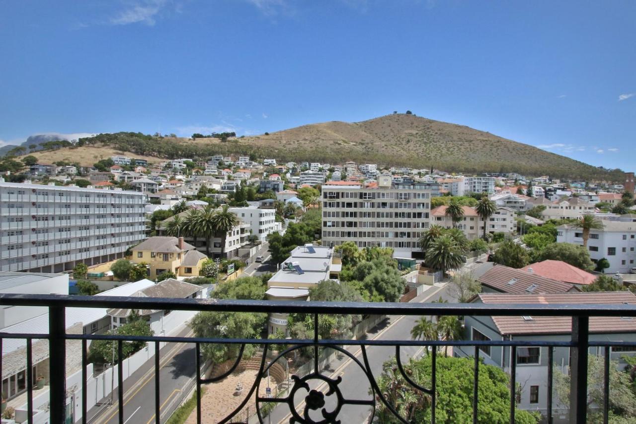 קייפטאון Cape Royale 1 Bedroom Luxury Apartments With Mountain View מראה חיצוני תמונה