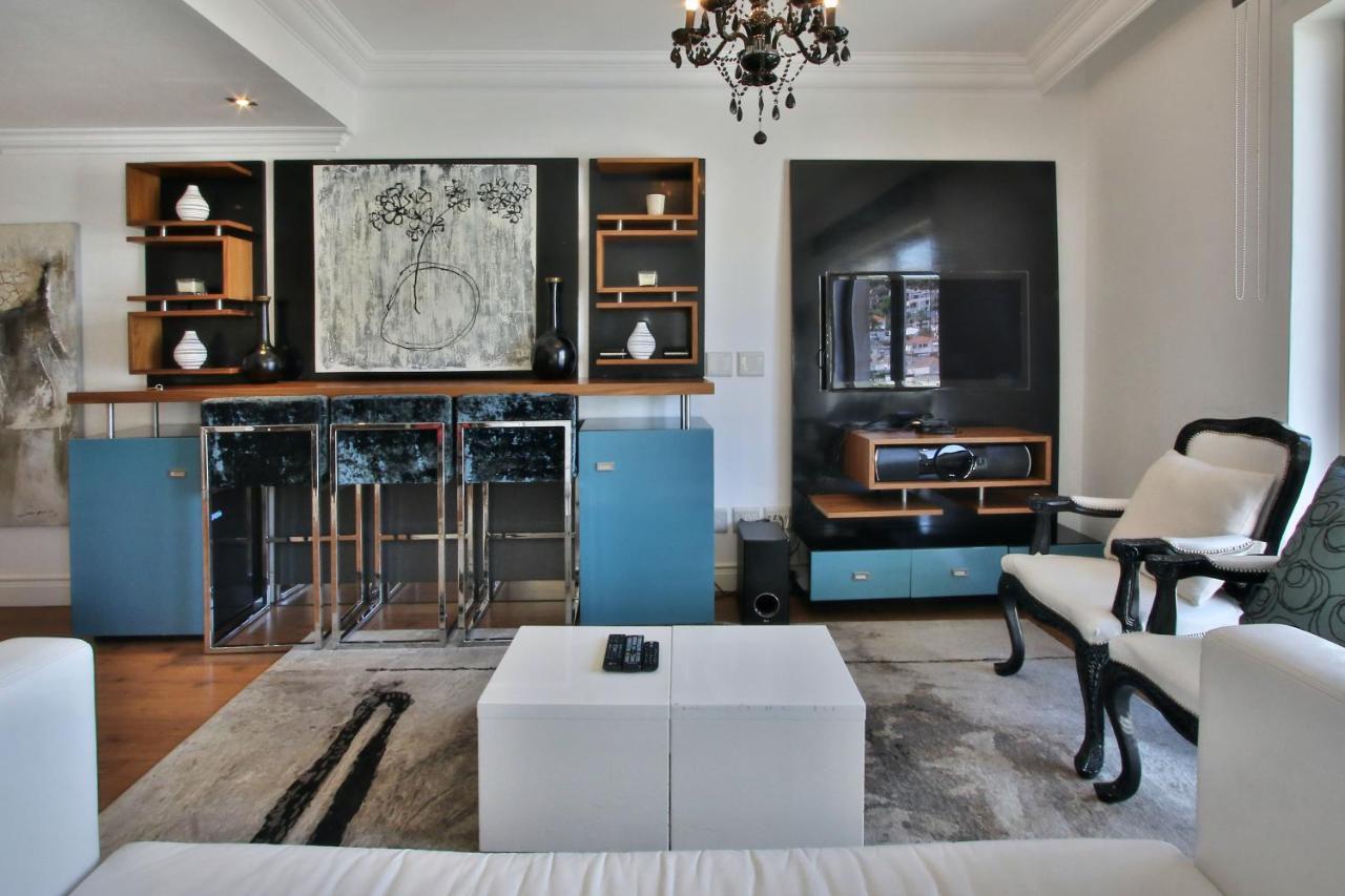 קייפטאון Cape Royale 1 Bedroom Luxury Apartments With Mountain View מראה חיצוני תמונה